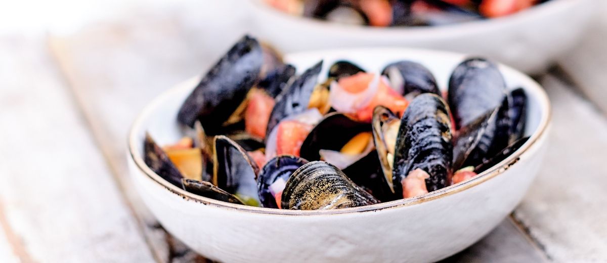 Moules, tomate & piment d'Espelette